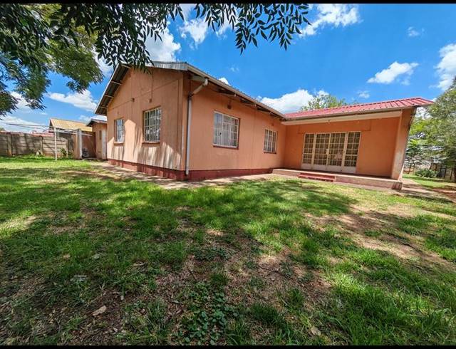 3 BEDROOM HOUSE FOR SALE IN VANDERBIJLPARK SE 1